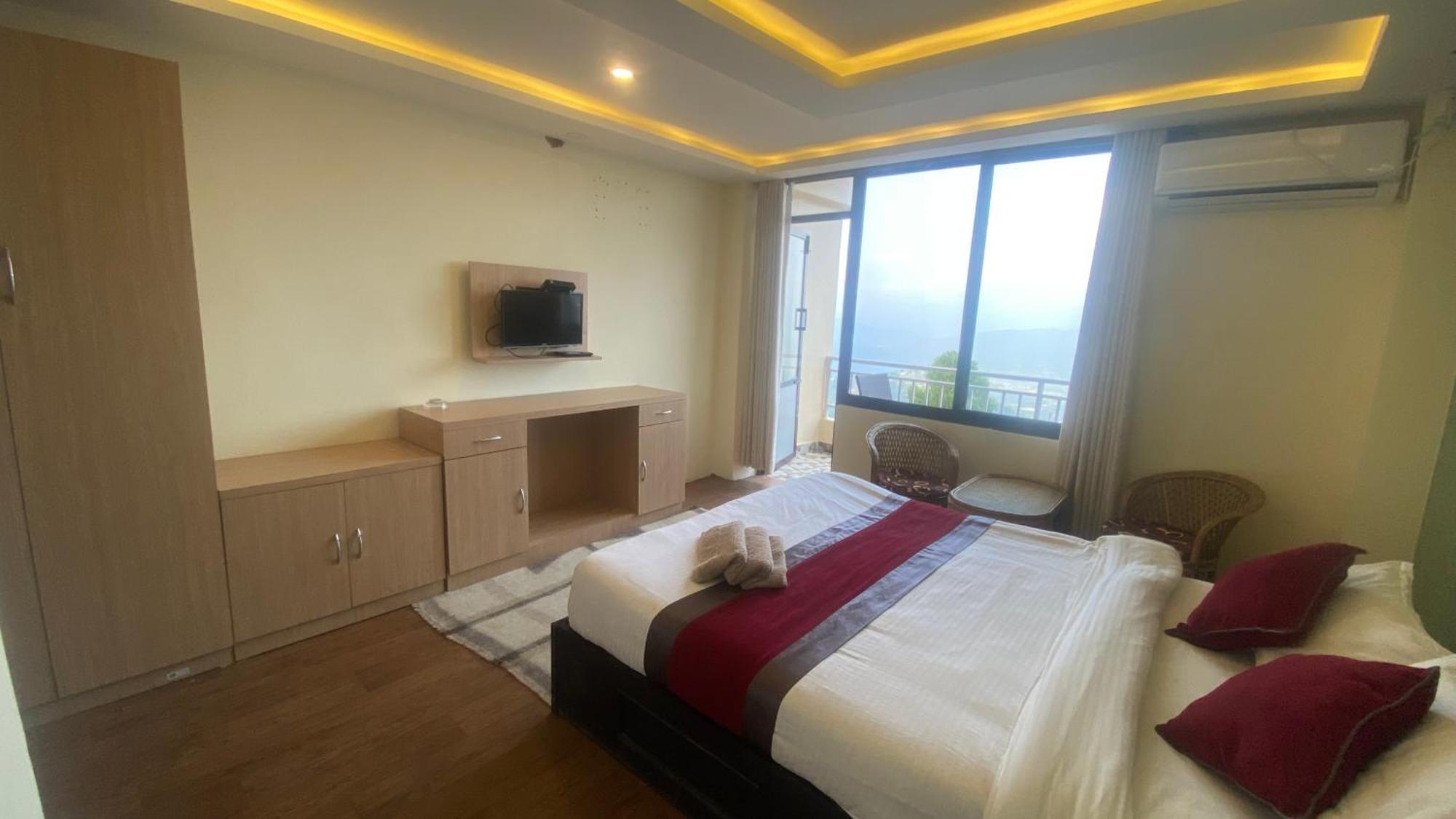 Himalayan Sunrise Hotel Дхуликел Екстериор снимка