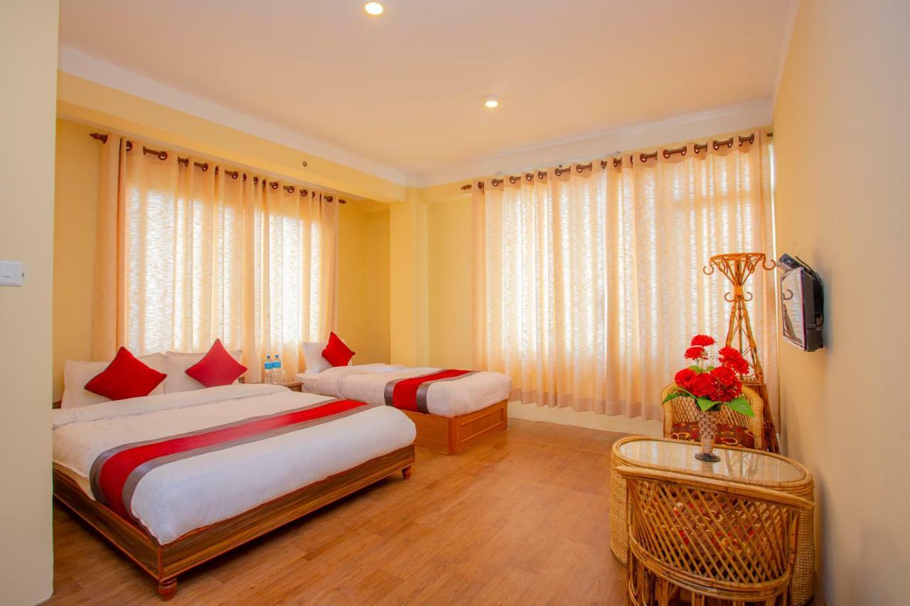 Himalayan Sunrise Hotel Дхуликел Екстериор снимка